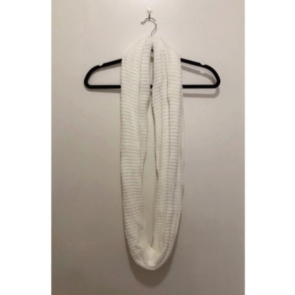 White Infinity Scarf - Picture 2 of 3